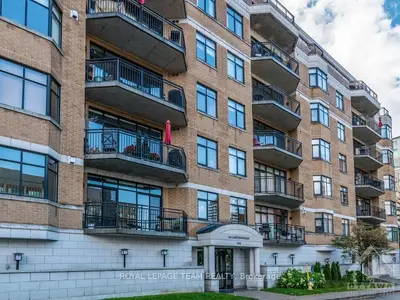 260 BESSERER Street 408, Lower Town - Sandy Hill, ON K1N 1J3