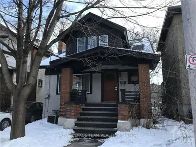 92 PLYMOUTH Street, Dows Lake - Civic Hospital and Area, ON K1S 3E3