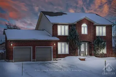 18 BANKVIEW Place, Hunt Club - Windsor Park Village and Area, ON K1V 0G3