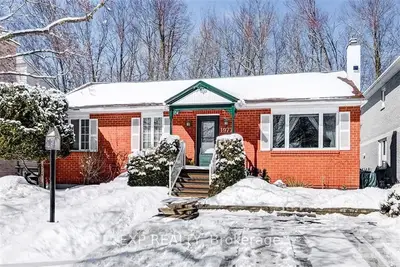 1977 ROSEBELLA Avenue, Blossom Park - Airport and Area, ON K1T 1G6