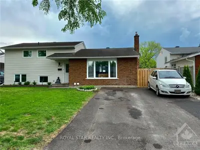 2157 MONSON Crescent, Beacon Hill North - South and Area, ON K1J 6A7