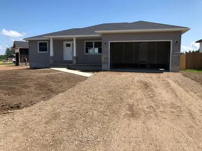 8091 HIGHWAY 60, Bonnechere Valley, ON K0J 1T0