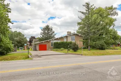 5594 OLD RICHMOND ROAD Road, Bells Corners and South to Fallowfield, ON K2R 1G5