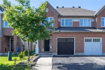 178 MANORWOOD Crescent, Blossom Park - Airport and Area, ON K1T 3T8