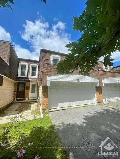 35 OBERON Street, Bells Corners and South to Fallowfield, ON K2H 7X6