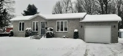 114 CHERYL Street E, Laurentian Valley, ON K8A 7N4