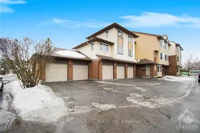 204 STEENBAKKER, Hunt Club - South Keys and Area, ON K1T 3E2