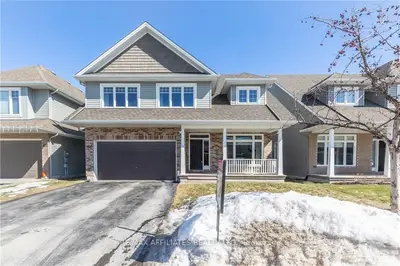 105 DAGLAN Crescent, Orleans - Cumberland and Area, ON K4A 0W7