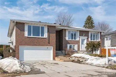 77 CRAIG HENRY Drive, South of Baseline to Knoxdale, ON K2G 3S8