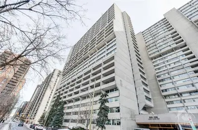 500 LAURIER Avenue W 1901, Ottawa Centre, ON K1R 5E1