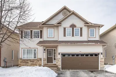 155 ARROWWOOD Drive, Stittsville - Munster - Richmond, ON K2S 2G3