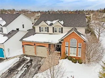 19 GREENHAVEN Crescent, Stittsville - Munster - Richmond, ON K2S 2A4