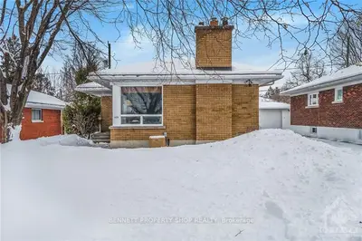 1233 SHERMAN Drive, Belair Park - Copeland Park and Area, ON K2C 2M7