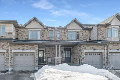127 Hawkeswood Drive, Blossom Park - Airport and Area, ON K4M 0C1