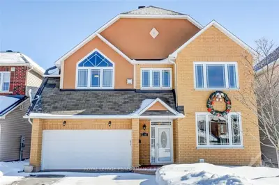 2105 AVEBURY Drive, Orleans - Cumberland and Area, ON K4A 4G4