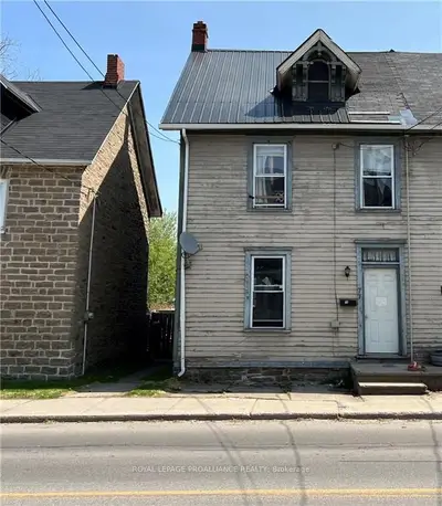77 PERTH Street, Brockville, ON K6V 5C6