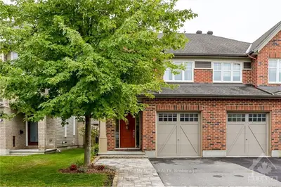 973 BUNCHBERRY Way, Blossom Park - Airport and Area, ON K1T 0L6