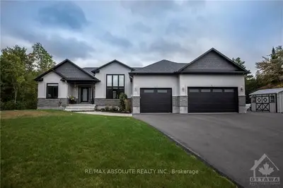 124 Manion Road, Carp - Huntley Ward, On K0a 1l0