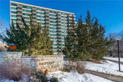 555 BRITTANY Drive 1103, Manor Park - Cardinal Glen and Area, ON K1K 4C5