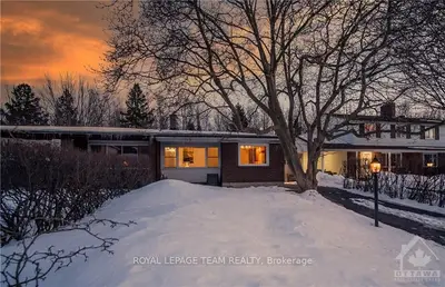 55 DOWNSVIEW Crescent, Tanglewood - Grenfell Glen - Pineglen, ON K2G 0A4