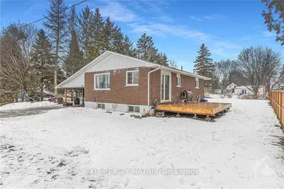 3232 BROADWAY Avenue, North Stormont, ON K0C 1C0