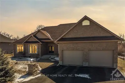 6430 BLOSSOM TRAIL Drive, Greely - Metcalfe - Osgoode - Vernon and Area, ON K4P 0B1
