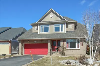 323 NESTLETON Street, Orleans - Cumberland and Area, ON K4A 0A4