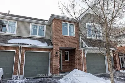 327 WIDGEON Way, Blossom Park - Airport and Area, ON K1T 0G1