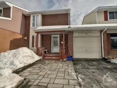 6298 PADDLER Way, Orleans - Convent Glen and Area, ON K1C 2E7