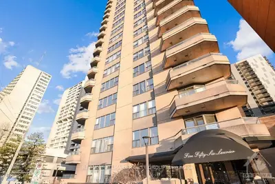 556 LAURIER Avenue W 1107, Ottawa Centre, ON K1R 7X2