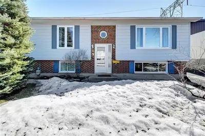 49 WOODWIND Crescent, Stittsville - Munster - Richmond, ON K2S 1T9
