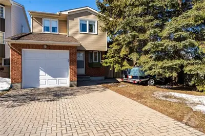 1714 DES POMMES Place, Orleans - Cumberland and Area, ON K1E 2Z3