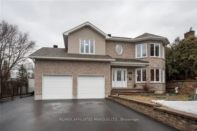 3477 BRUCE Street, South Stormont, ON K6K 1N2