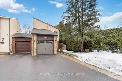 356 DES EPINETTE Avenue, Orleans - Cumberland and Area, ON K1E 2G7