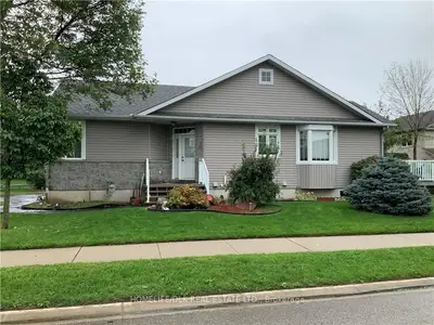 415 Brock Street, Brockville, On K6v 6e8