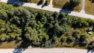 PT LT 29 - PT 2 LANCE Road, Laurentian Hills, ON K0J 1P0
