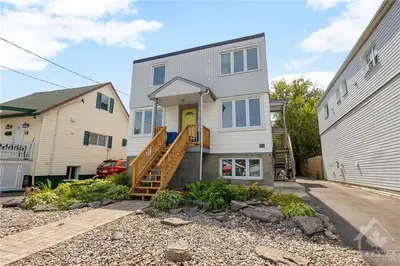 88 STE CECILE Street 2, Vanier and Kingsview Park, ON K1L 5L5