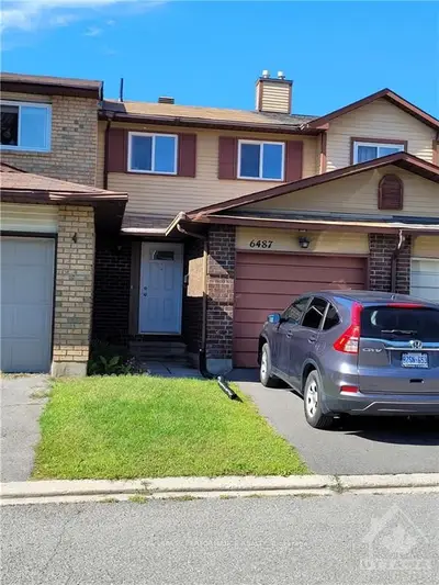 6487 COLONY Square, Orleans - Convent Glen and Area, ON K1C 3E3