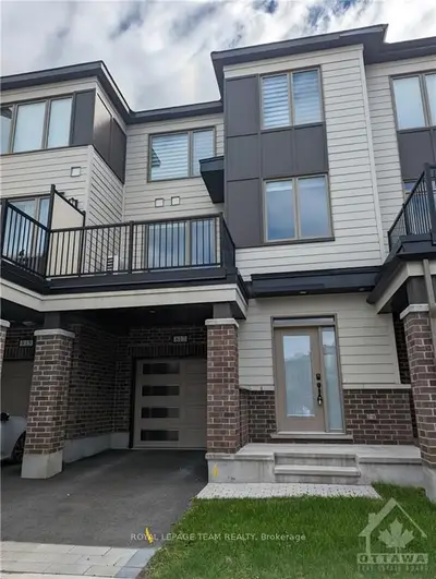 817 KINIW, Manor Park - Cardinal Glen and Area, ON K1K 4Z4