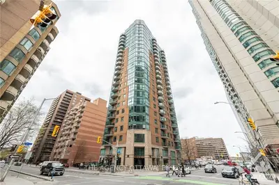 445 Laurier Avenue W 1403, Ottawa Centre, ON K1N 6R4