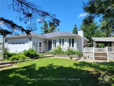 118 Queen W Street, North Dundas, On K0c 1h0