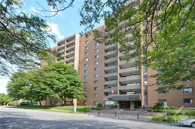 1100 AMBLESIDE Drive 605, Woodroffe, ON K2B 8G6