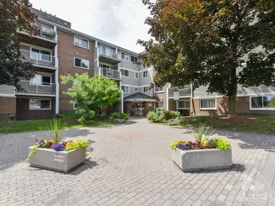 270 BRITTANY Drive 205, Manor Park - Cardinal Glen and Area, ON K1K 4M3