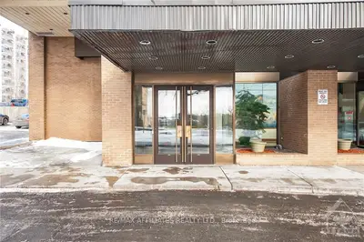505 ST LAURENT Boulevard 1706, Manor Park - Cardinal Glen and Area, ON K1K 3X4