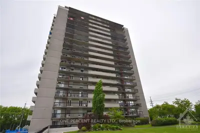 158C MCARTHUR Avenue 1604, Vanier and Kingsview Park, ON K1L 8E7