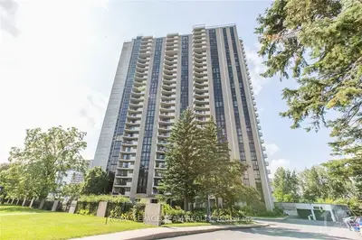 1025 RICHMOND Road 2404, Woodroffe, ON K2B 8G8
