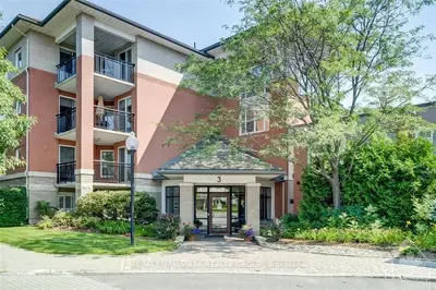 3 MERIDIAN Place 403, South of Baseline to Knoxdale, ON K2G 6N1