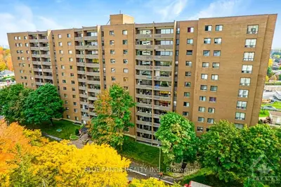 1100 AMBLESIDE Drive 1208, Woodroffe, ON K2B 8G6