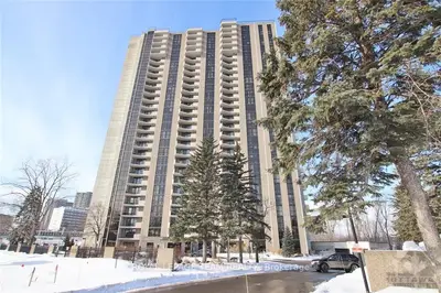 1025 RICHMOND Road 903, Woodroffe, ON K2B 8G8