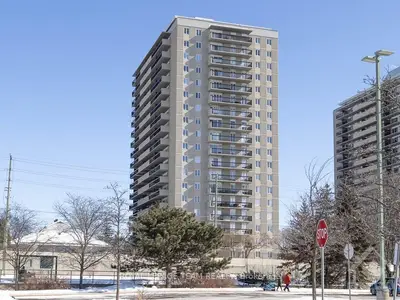158 B MCARTHUR Avenue 1701, Vanier and Kingsview Park, ON K1L 8C9